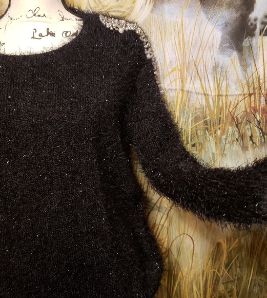 💛2/$20💛Gorgeous dressy black sweater with pearls - Picture 5 of 6